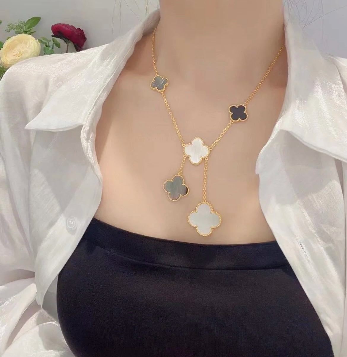 ¡®Star¡¯CLOVER 6 MOTIF MOP ONYX GOLD NECKLACE