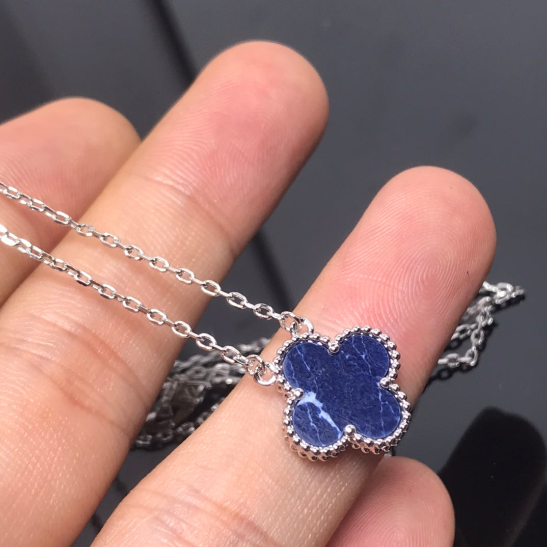 ¡®Star¡¯CLOVER PIETERSITE SILVER LONG NECKLACE