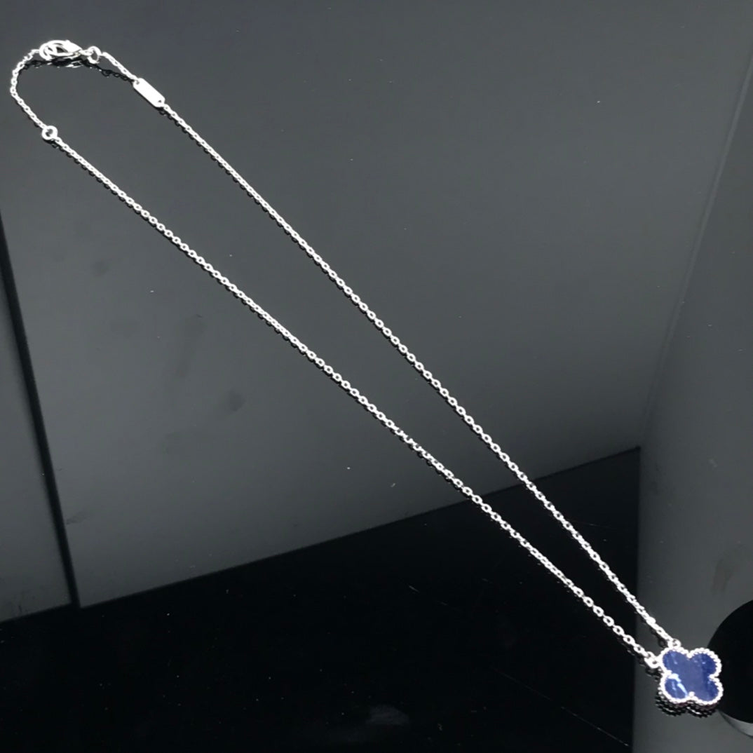 ¡®Star¡¯CLOVER PIETERSITE SILVER LONG NECKLACE