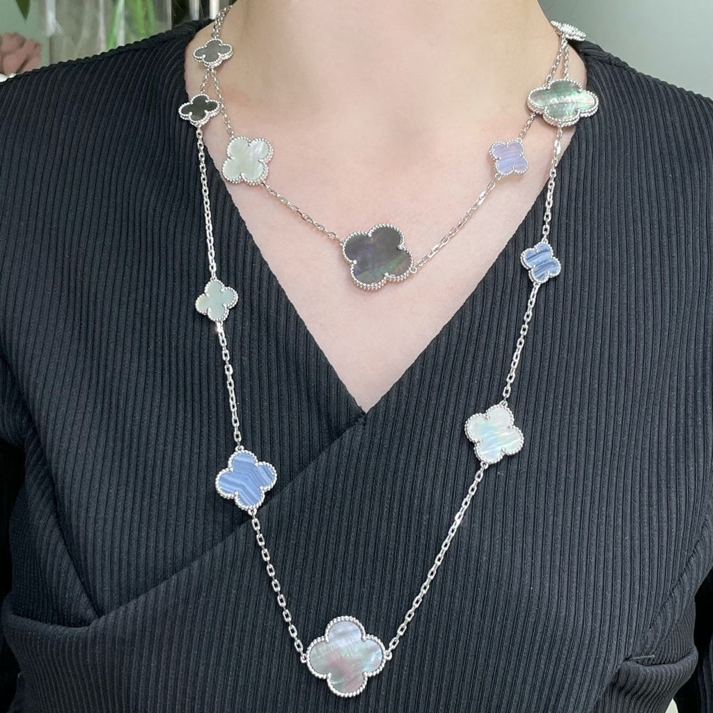 ¡®Star¡¯CLOVER 16 MOTIF CHALCEDONY MOP SILVER NECKLACE