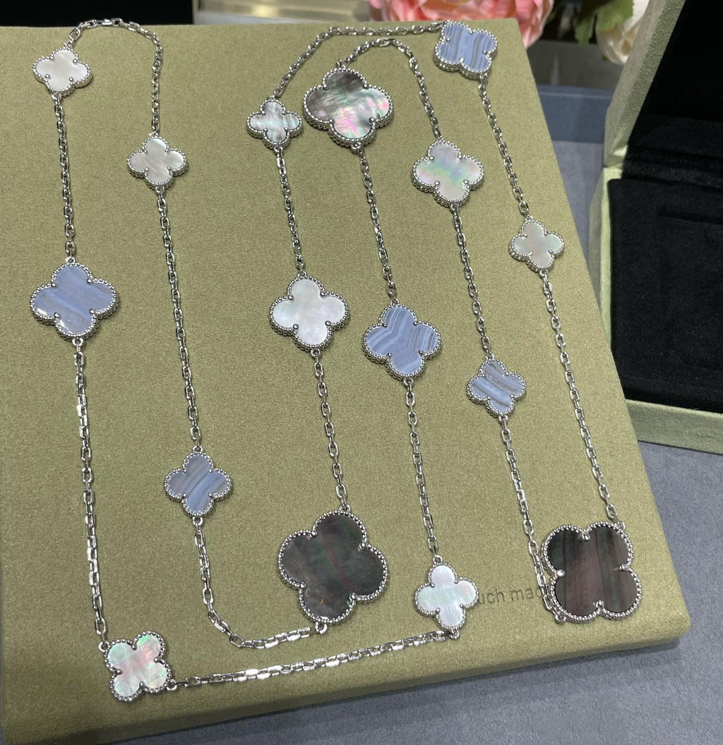 ¡®Star¡¯CLOVER 16 MOTIF CHALCEDONY MOP SILVER NECKLACE