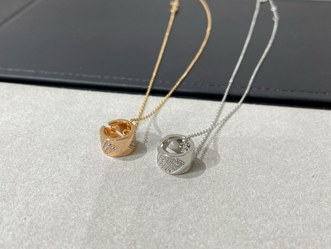 ¡®Star¡¯LIENS EVIDENCE DIAMOND PAVED NECKLACE