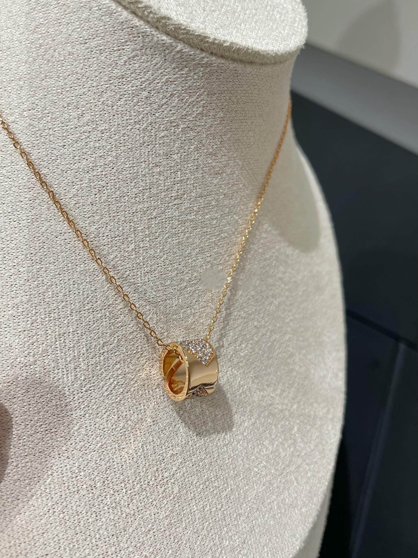 ¡®Star¡¯LIENS EVIDENCE DIAMOND PAVED NECKLACE