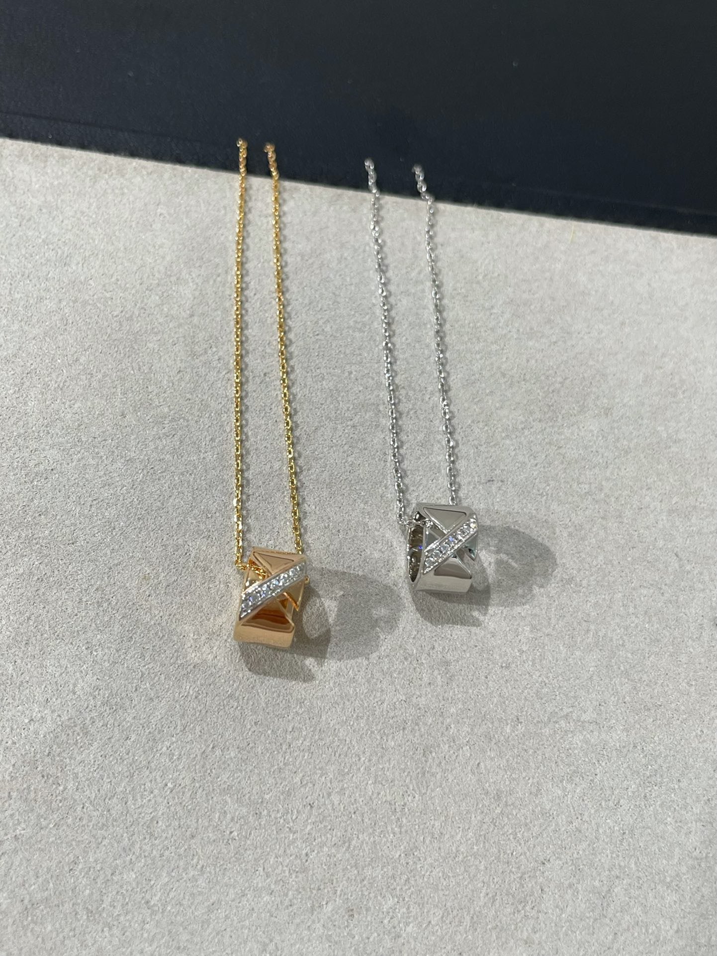 ¡®Star¡¯LIENS EVIDENCE DIAMOND NECKLACE