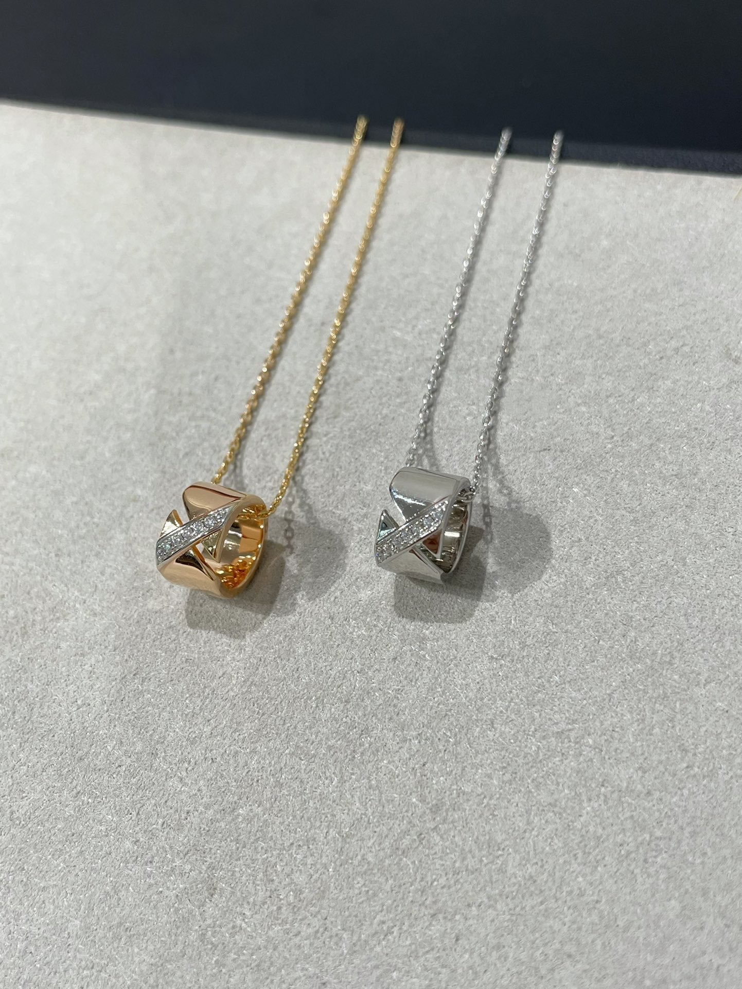 ¡®Star¡¯LIENS EVIDENCE DIAMOND NECKLACE