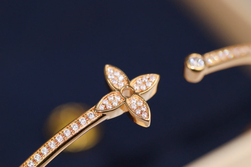 ¡®Star¡¯IDYLLE PINK GOLD OPEN BRACELET DIAMOND PAVED