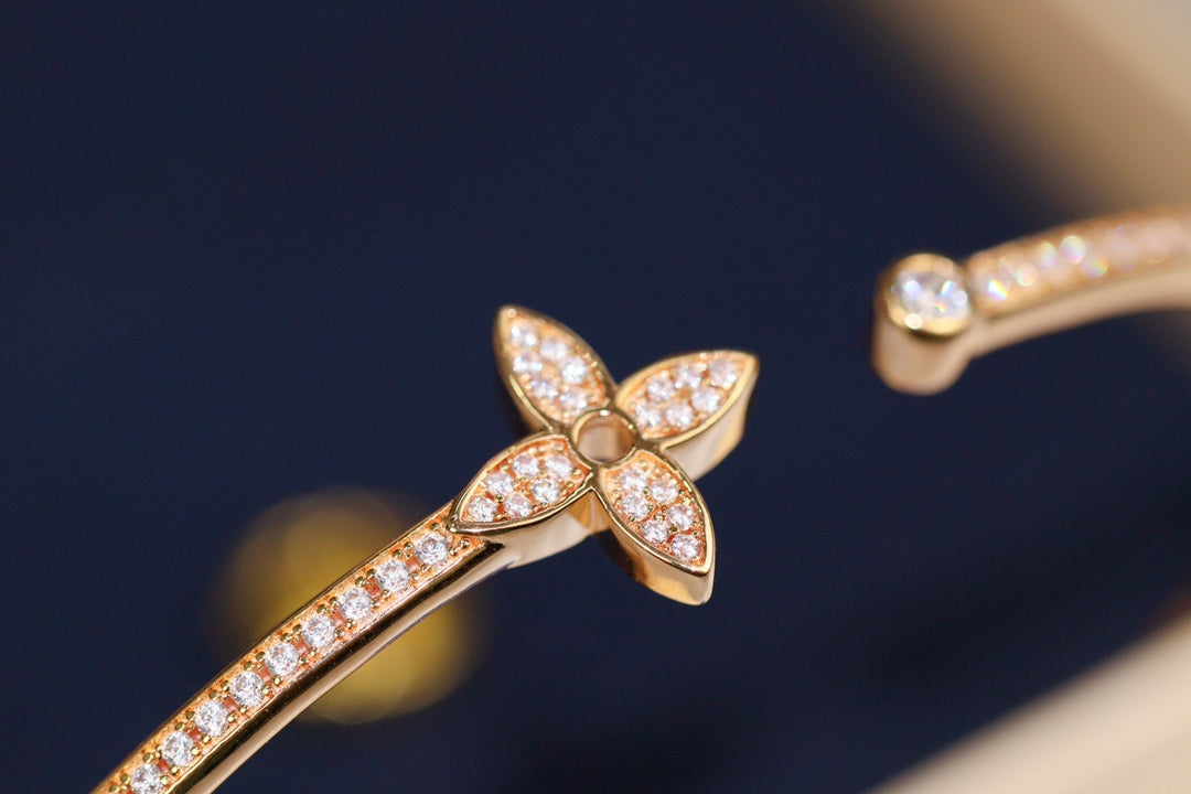 ¡®Star¡¯IDYLLE PINK GOLD OPEN BRACELET DIAMOND PAVED