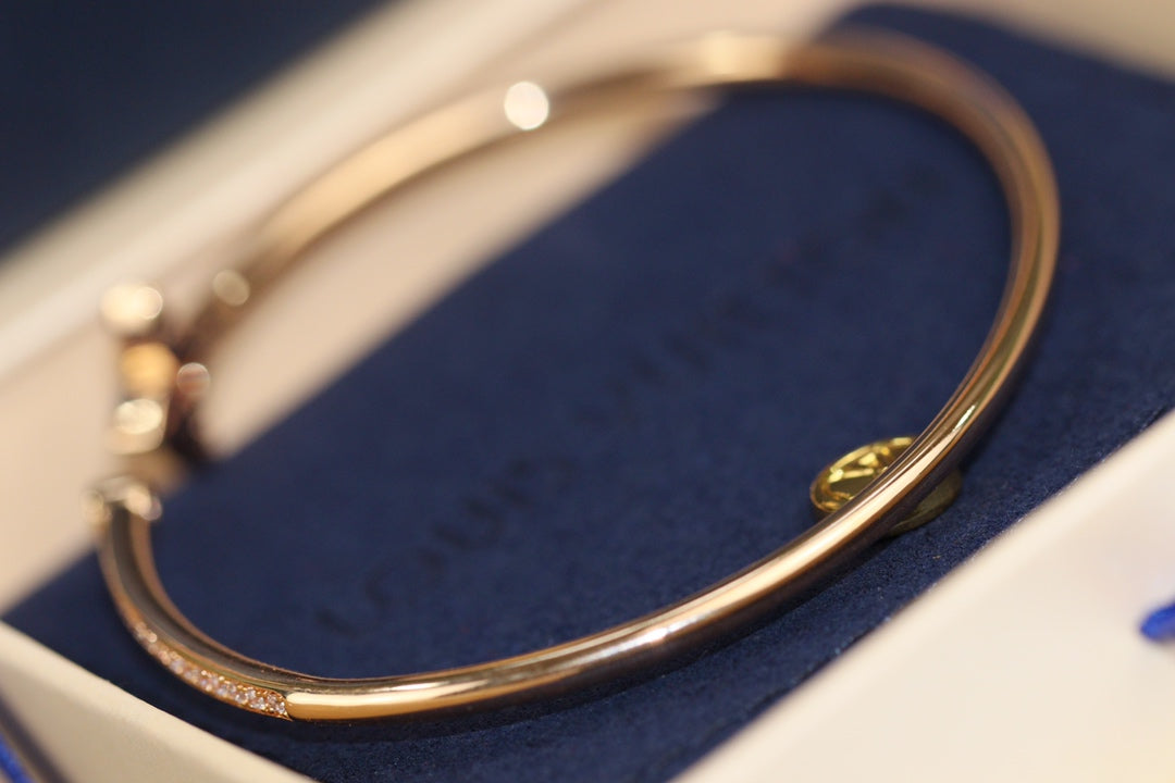 ¡®Star¡¯IDYLLE PINK GOLD OPEN BRACELET DIAMOND PAVED