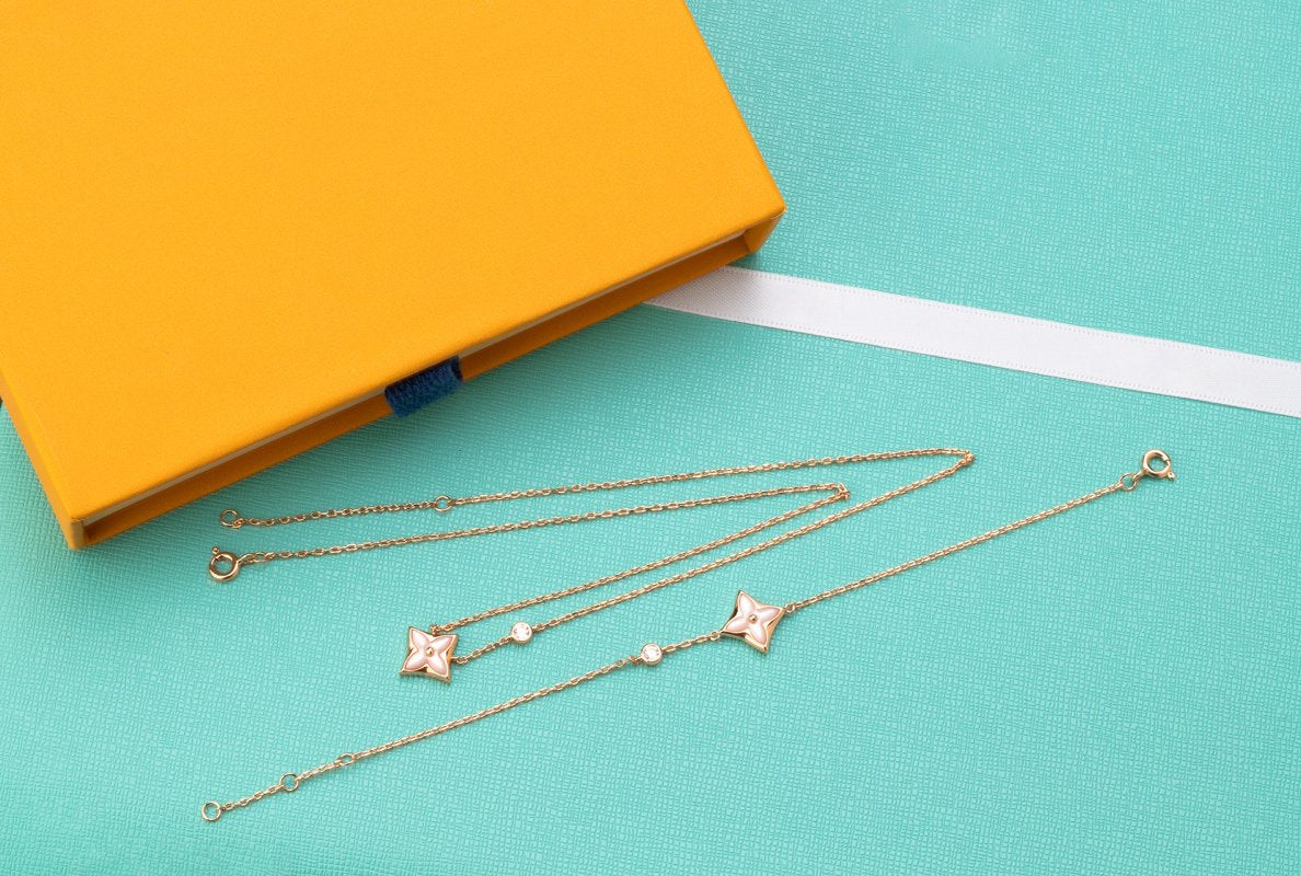 ¡®Star¡¯STAR PINK MOP 1 DIAMOND PINK GOLD NECKLACE