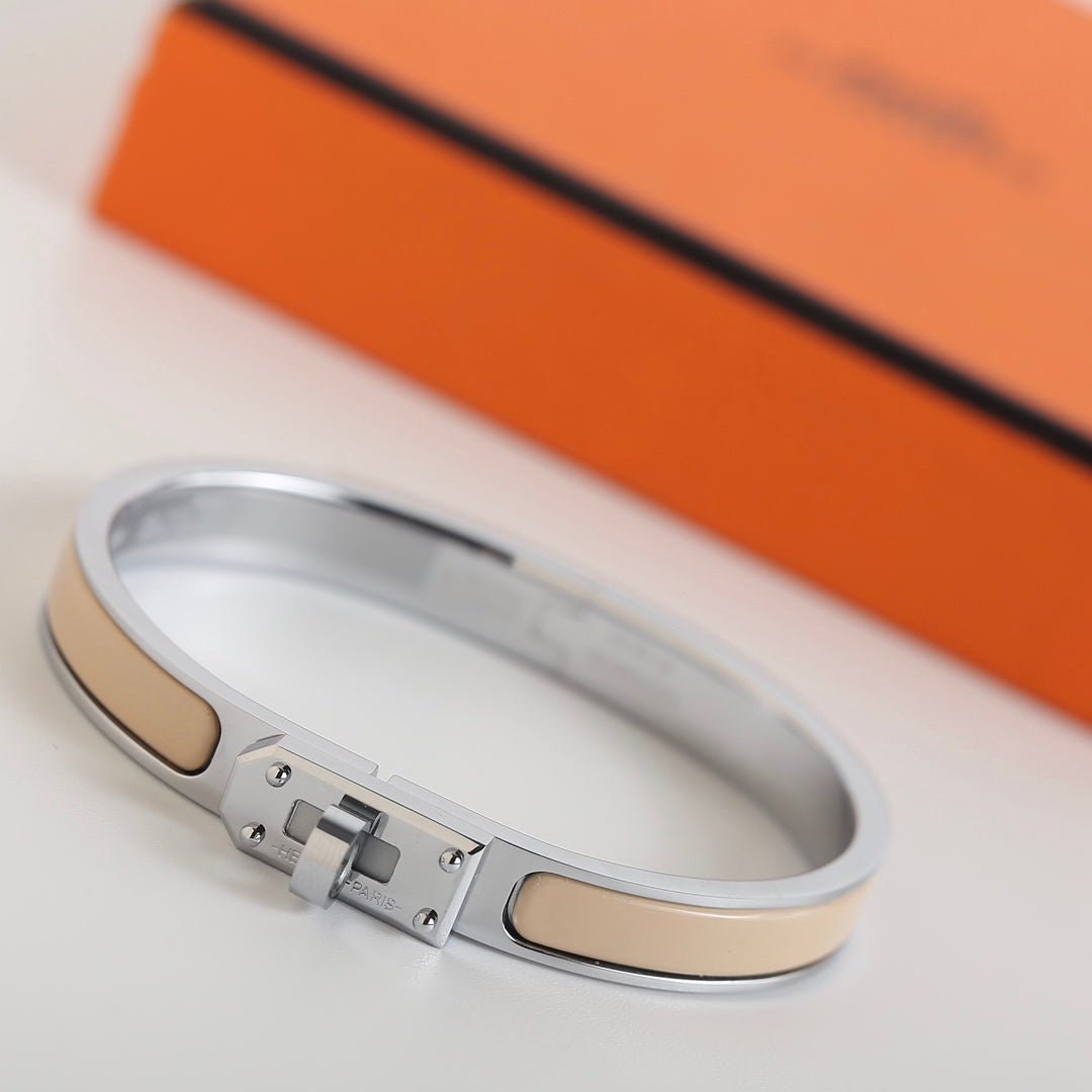 ¡®Star¡¯HM KELLY BEIGE BRACELET