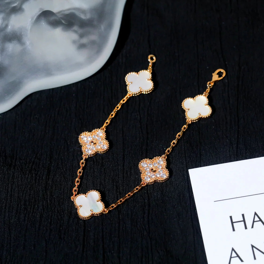[Star]New CLOVER WHITE PEARL MOP 5 MOTIF BRACELET COLLECTION