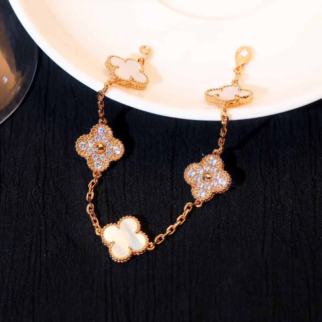 [Star]New CLOVER WHITE PEARL MOP 5 MOTIF BRACELET COLLECTION