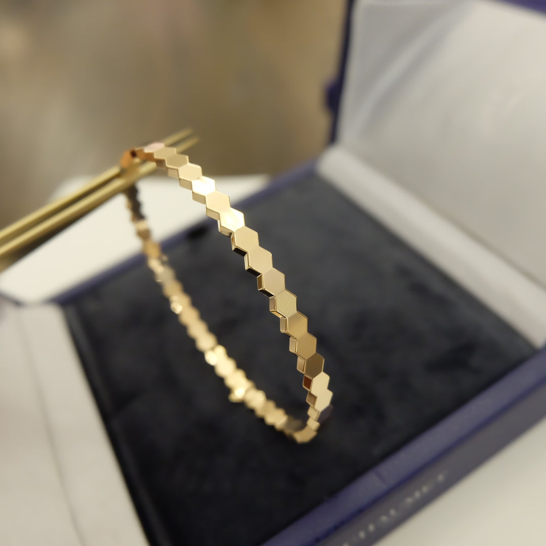 ¡®Star¡¯BEE LOVE BRACELET