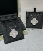 ¡®Star¡¯CLOVER 25MM LARGE PENDANT DIAMOND PAVED SILVER NECKLACE