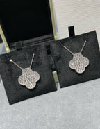 ¡®Star¡¯CLOVER 25MM LARGE PENDANT DIAMOND PAVED SILVER NECKLACE