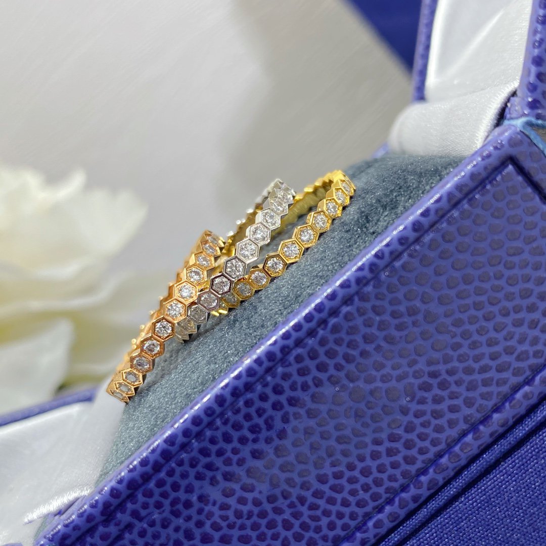¡®Star¡¯BEE LOVE DIAMOND PAVED SMALL RING