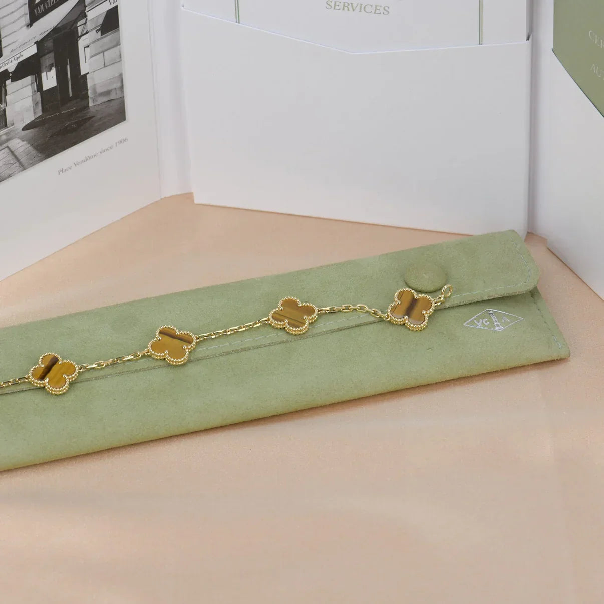 [Star]New  CLOVER 5 MOTIFS TIGER EYE BRACELET COLLECTION