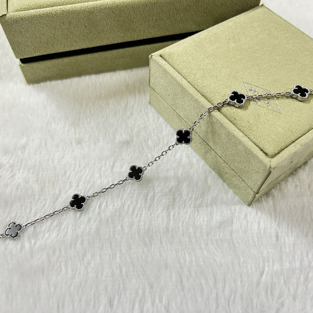 [¡®Star¡¯]CLOVER 6 MOTIF  ONYXS BRACELET