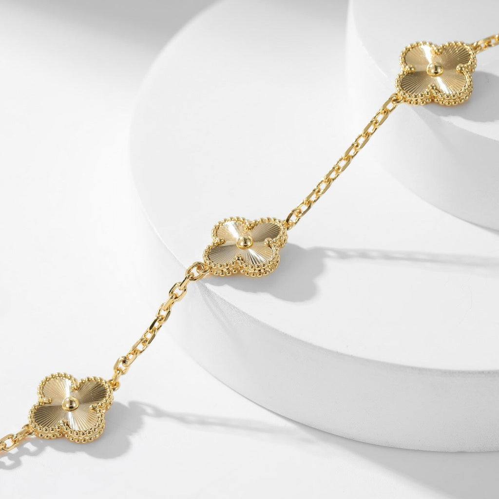 ¡®Star¡¯CLOVER 10 MOTIFS LASER NECKLACE