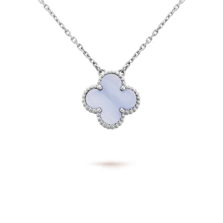 ¡®Star¡¯CLOVER 15MM BLUE CHALCEDONY NECKLACE SILVER