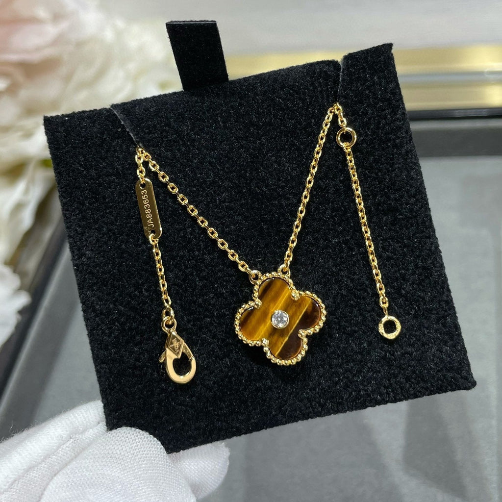 ¡®Star¡¯CLOVER 15MM DIAMOND AND YELLOW TIGER'S EYE AGATE necklace