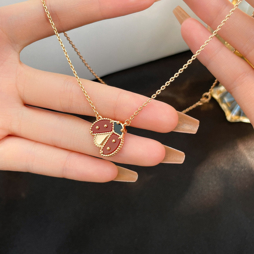 ¡®Star¡¯LUCKY  CARNELIANS LADYBUG NECKLACE