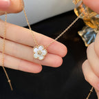 ¡®Star¡¯LUCKY  WHITE MOP  PLUM BLOSSOM NECKLACE