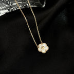 ¡®Star¡¯LUCKY  WHITE MOP  PLUM BLOSSOM NECKLACE