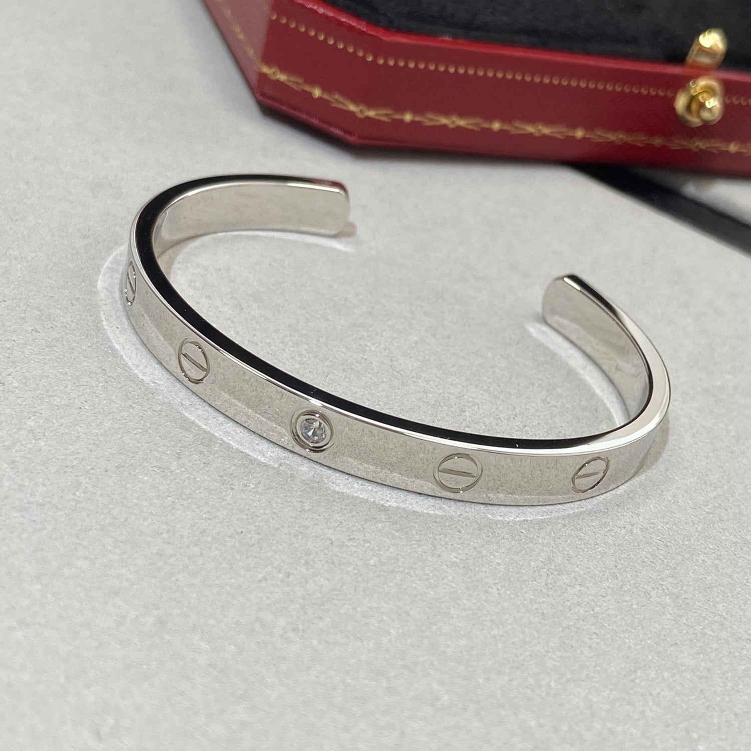 ¡®Star¡¯LOVE BRACELET 6.1MM 1 DIAMOND OPEN CUFF