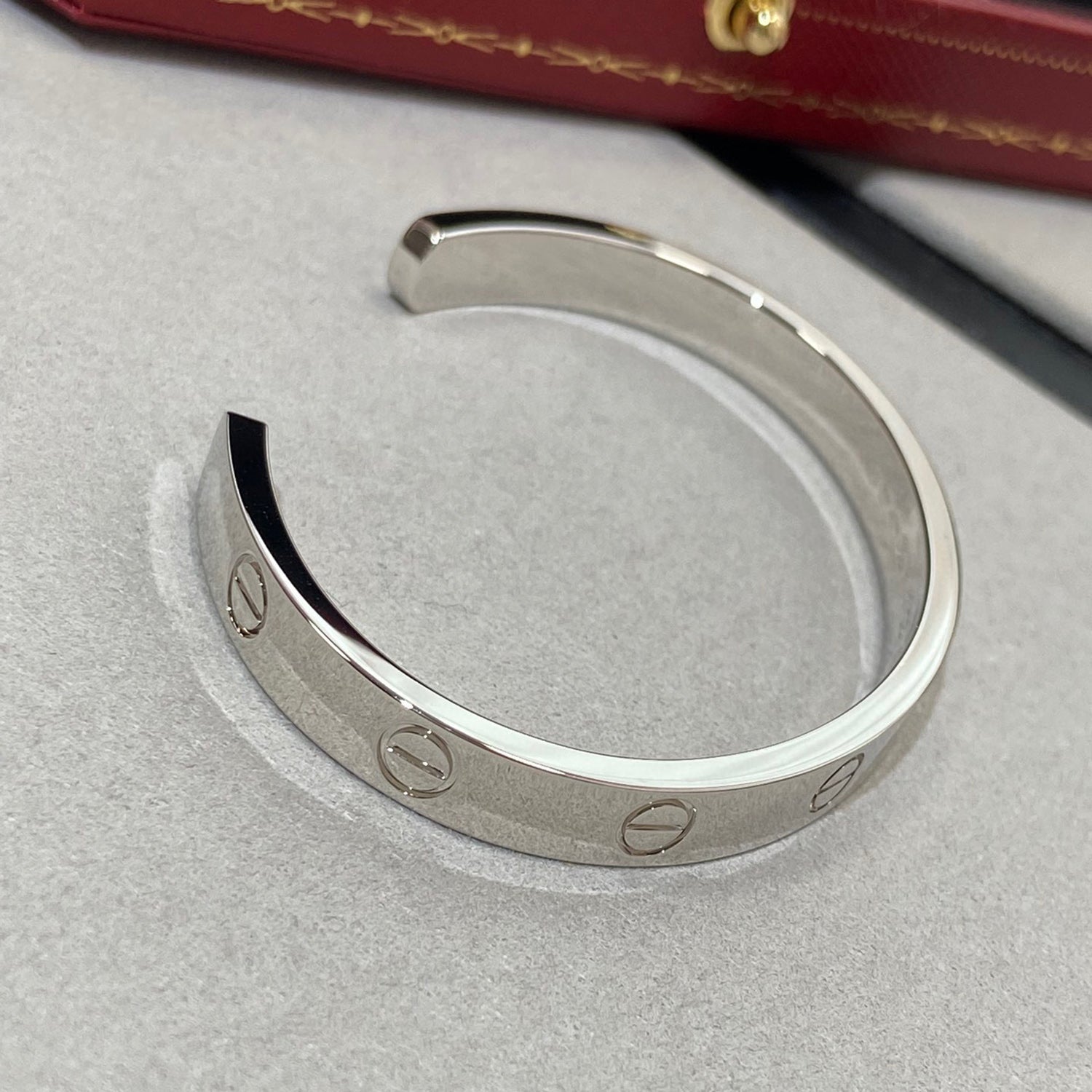 ¡®Star¡¯LOVE BRACELET 6.1MM 1 DIAMOND OPEN CUFF