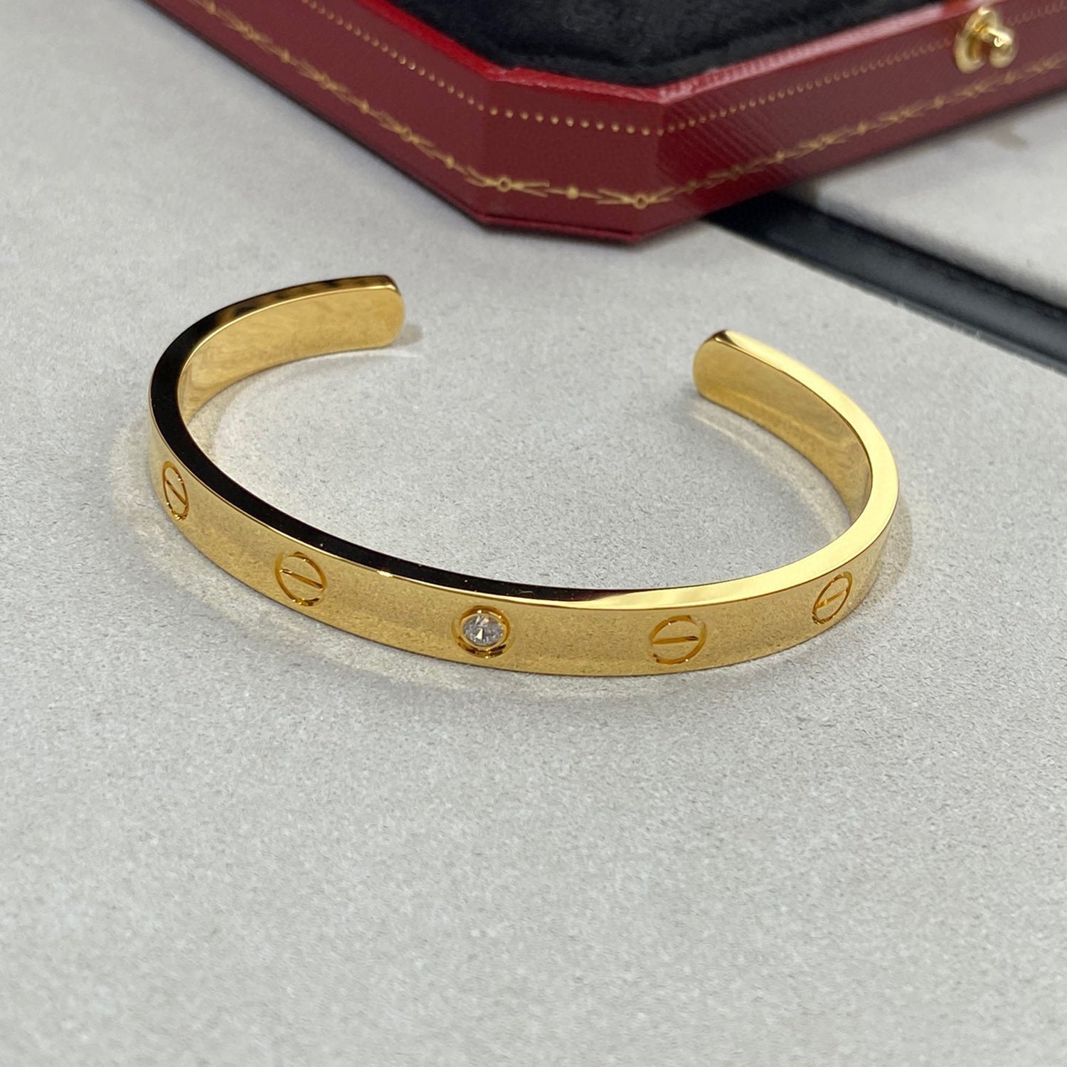 ¡®Star¡¯LOVE BRACELET 6.1MM 1 DIAMOND OPEN CUFF