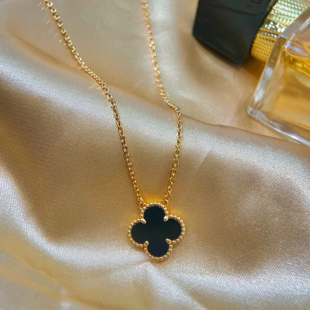 ¡®Star¡¯CLOVER 15MM BLACK ONYX SINGLE FLOWER NECKLACE