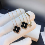 ¡®Star¡¯CLOVER 15MM DIAMOND ONYX NECKLACE