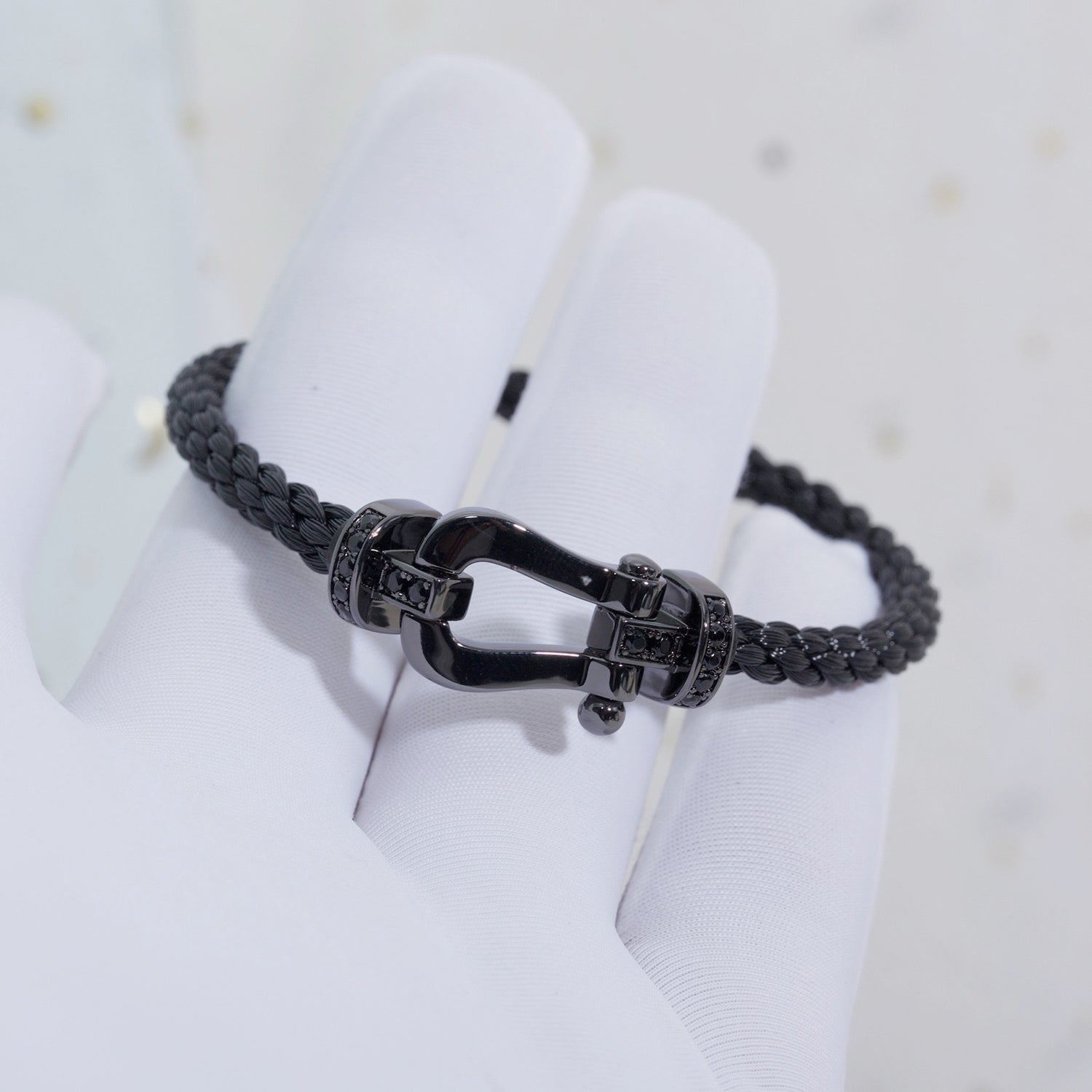 ¡®Star¡¯FORCE LARGE SERIES HORSESHOE BLACK SAMURAI BRACELET