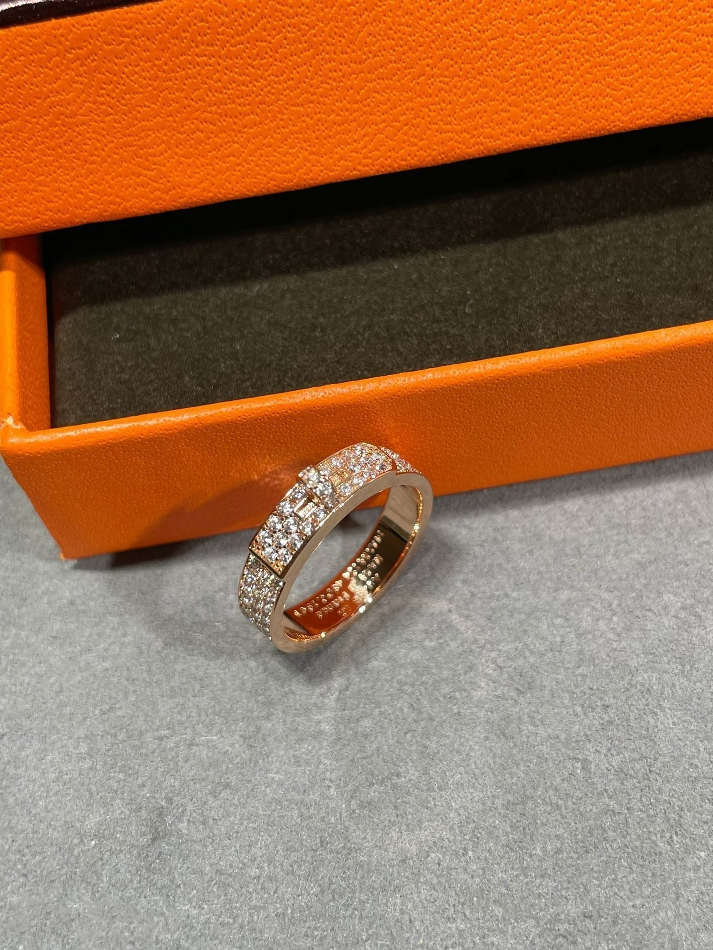 ¡®Star¡¯KELLY PINK GOLD DIAMOND RING