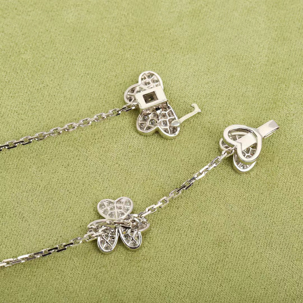 ¡®Star¡¯FRIVOLE SILVER 9 FLOWERS NECKLACE