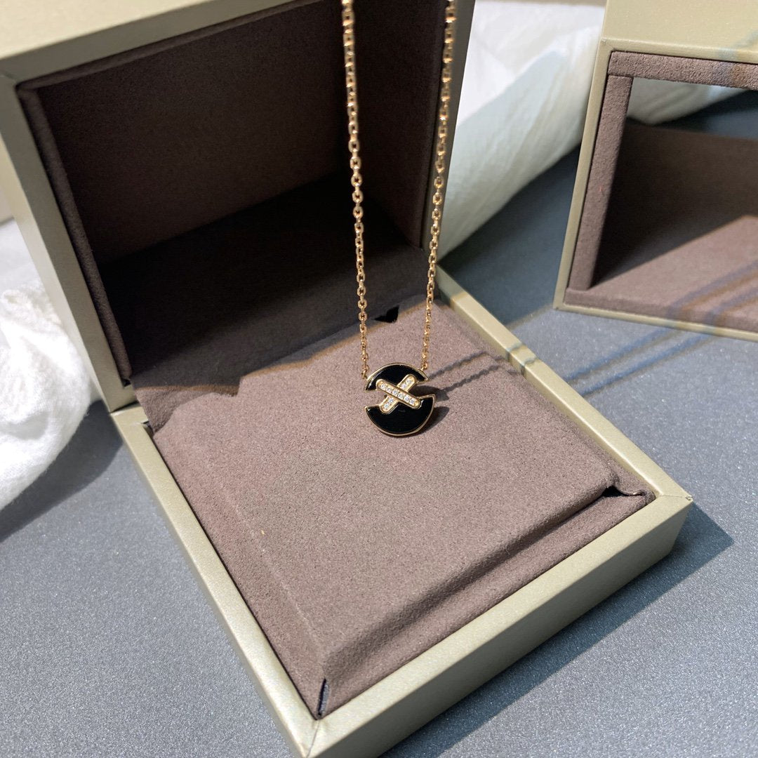¡®Star¡¯JEUX DE PINK GOLD DIAMOND NECKLACE