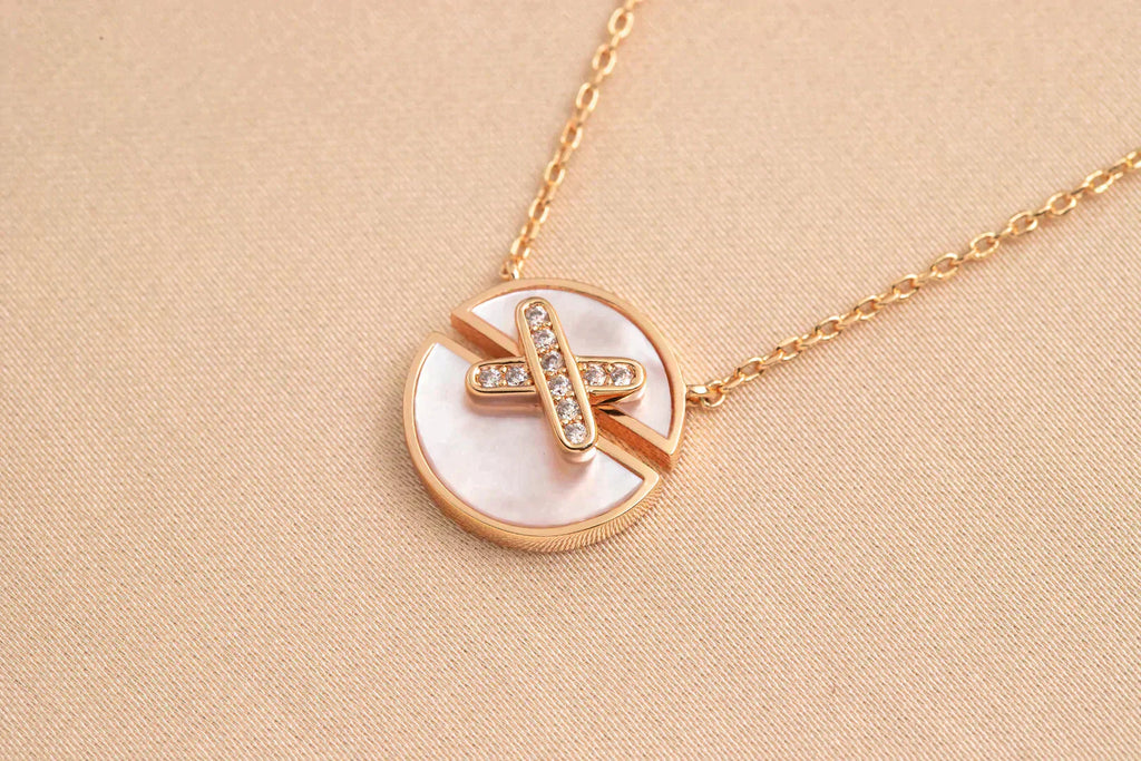 ¡®Star¡¯JEUX DE ROSE GOLD DIAMOND NECKLACE