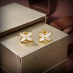 ¡®Star¡¯JEUX DE WHITE MOP GOLD DIAMOND EARRINGS