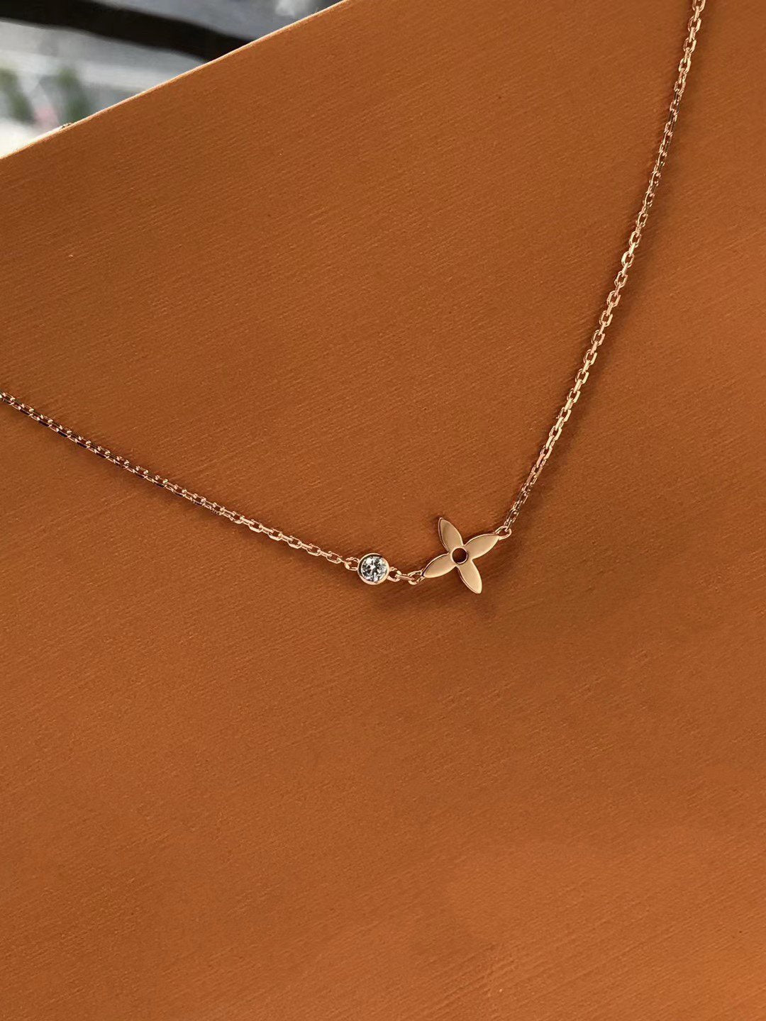 ¡®Star¡¯BLOSSOM PENDANT PINK GOLD AND DIAMOND