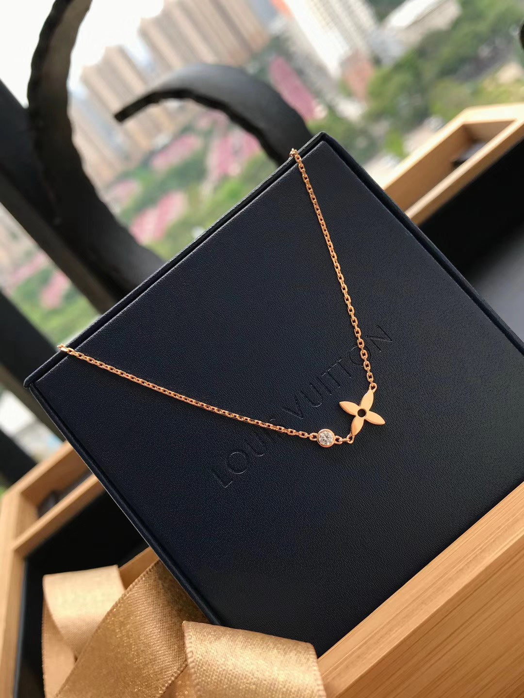 ¡®Star¡¯BLOSSOM PENDANT PINK GOLD AND DIAMOND