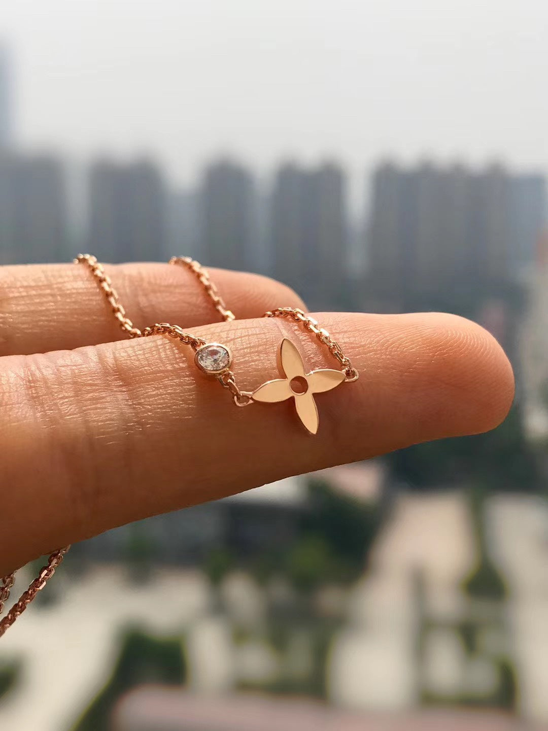 ¡®Star¡¯BLOSSOM PENDANT PINK GOLD AND DIAMOND