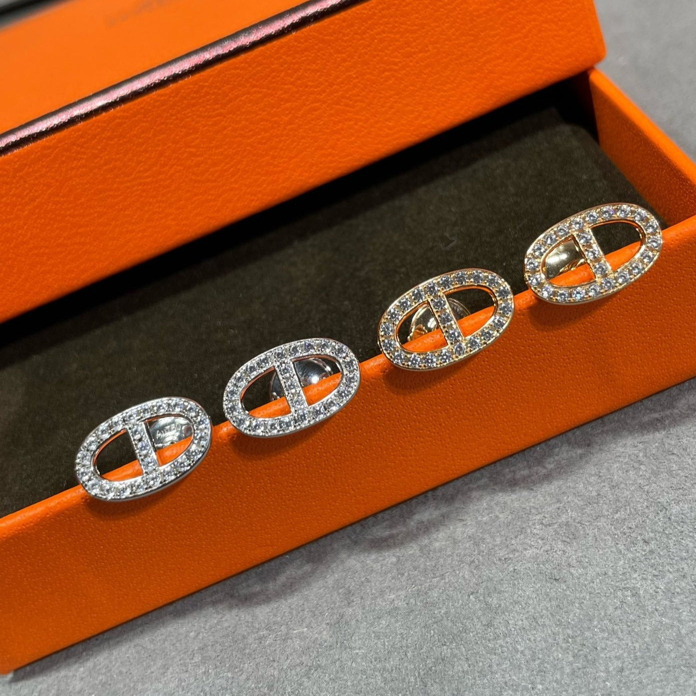¡®Star¡¯HM FULL DIAMOND PIG NOSE STUD EARRINGS