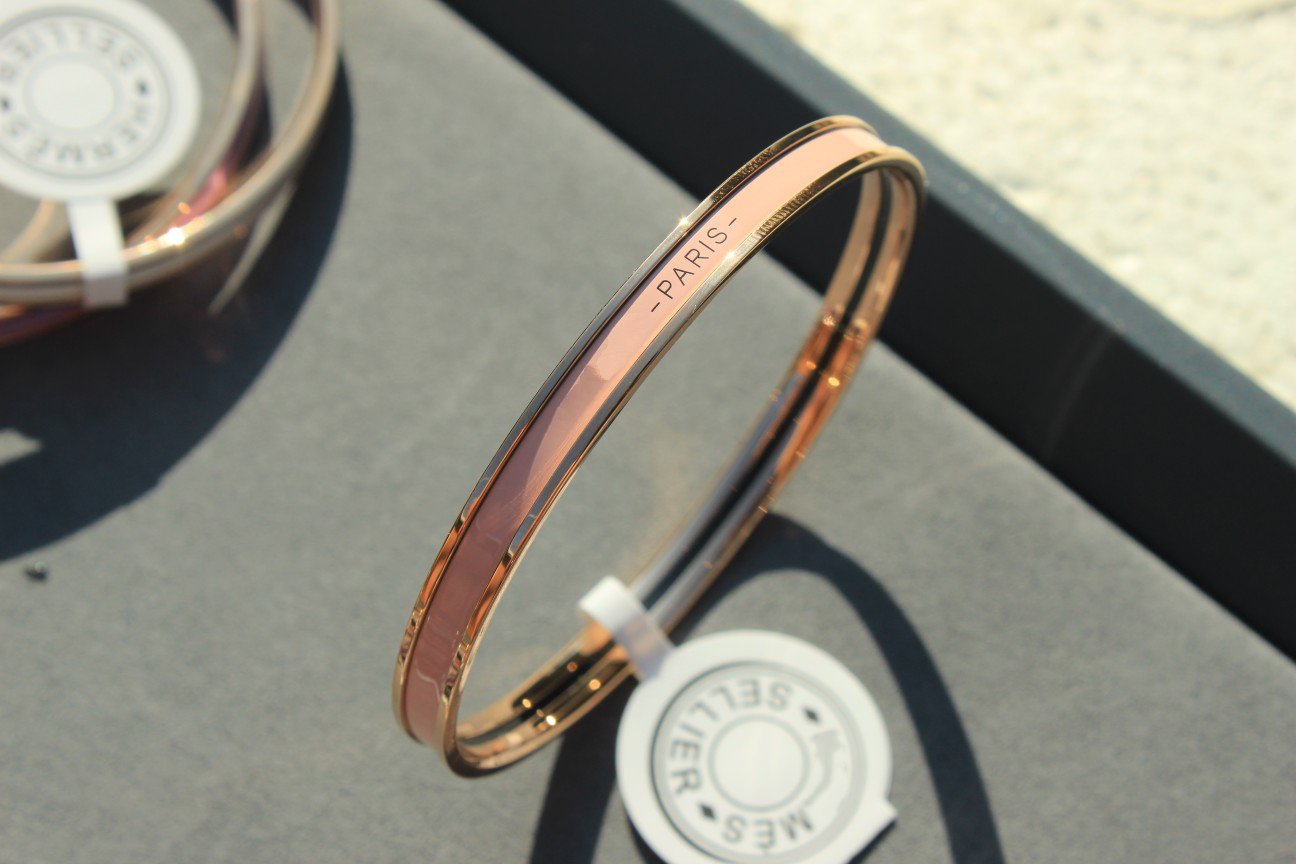 ¡®Star¡¯HM UNI BANGLE BAG
