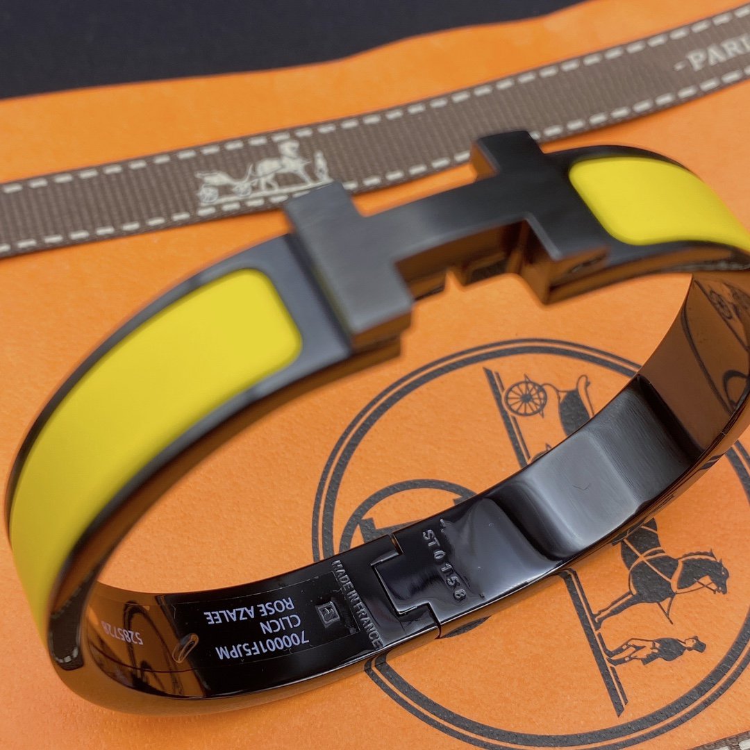 ¡®Star¡¯CLIC HM SO BLACK YELLOW BRACELET