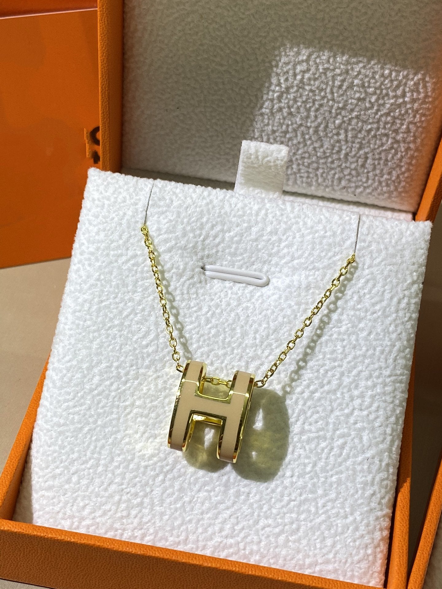 ¡®Star¡¯HM CLIC YELLOW ENAMEL GOLD NECKLACE