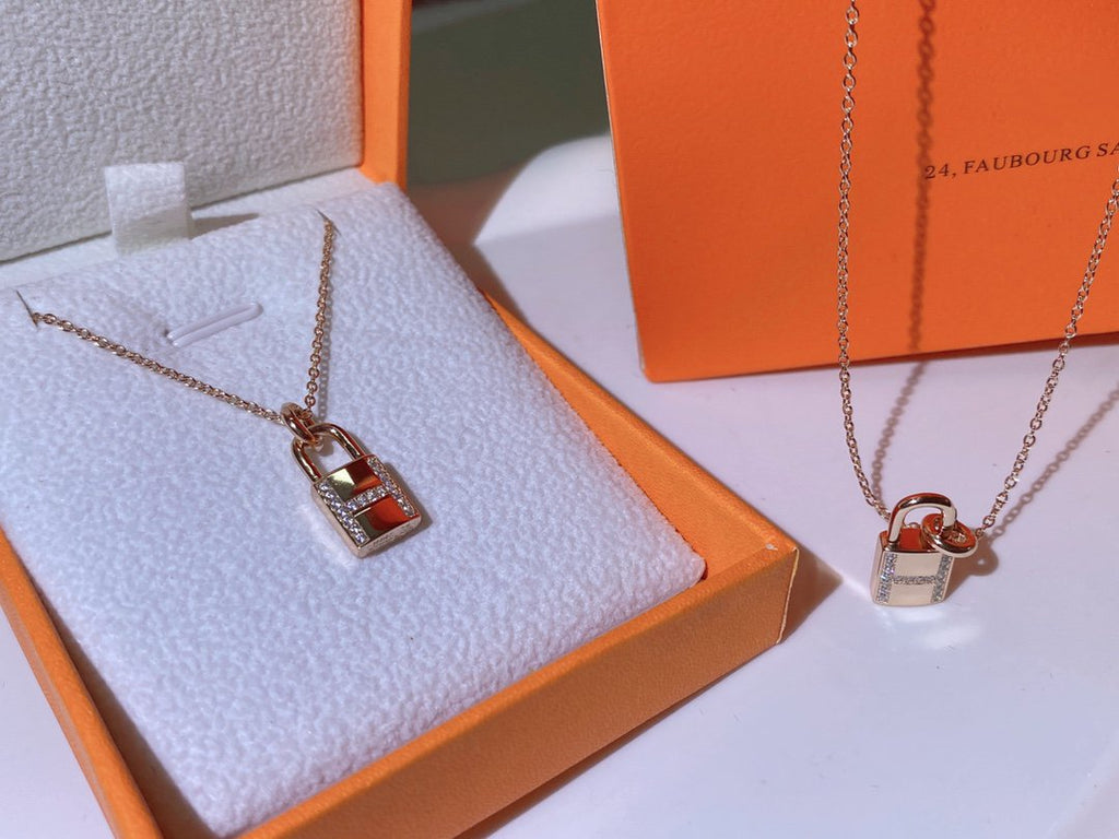 ¡®Star¡¯HM ADVANCED NICHE LOCK HEAD NECKLACE DIAMONDS