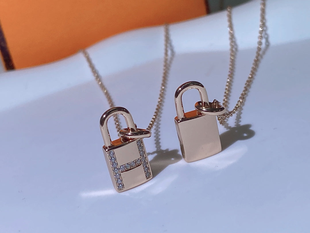 ¡®Star¡¯HM ADVANCED NICHE LOCK HEAD NECKLACE DIAMONDS