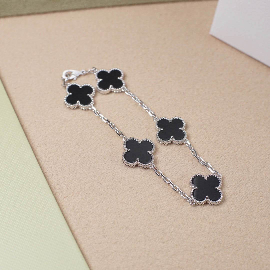 [Star]New CLOVER 5 MOTIF ONYXS BRACELET COLLECTION