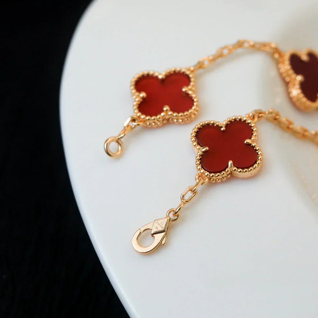 [Star]New  CLOVER 5 MOTIF RED CORNELIAN BRACELET COLLECTION